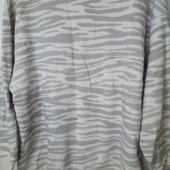 American Eagle Sweatshirt Women XS Jegging Fit Oversized Zebra Stripe Gray White - Picture 13 of 13